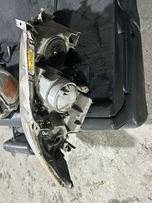 Фара Тойота 40 оригнал