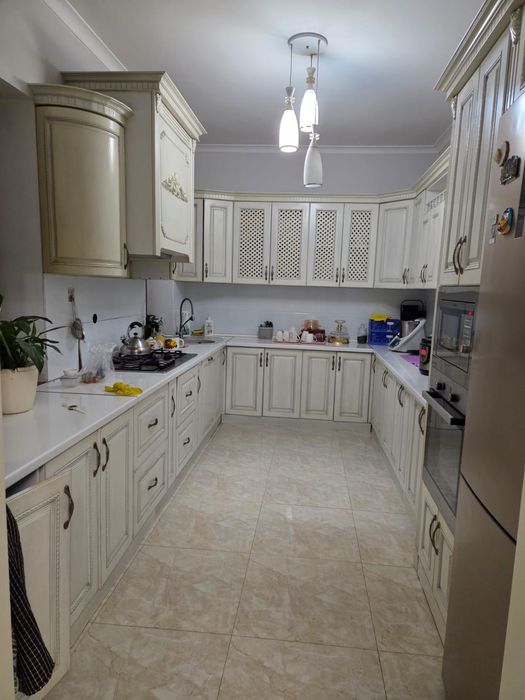 Кухонная   мебель .