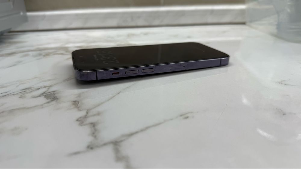 Продам IPhone 14 Pro 256 ГБ