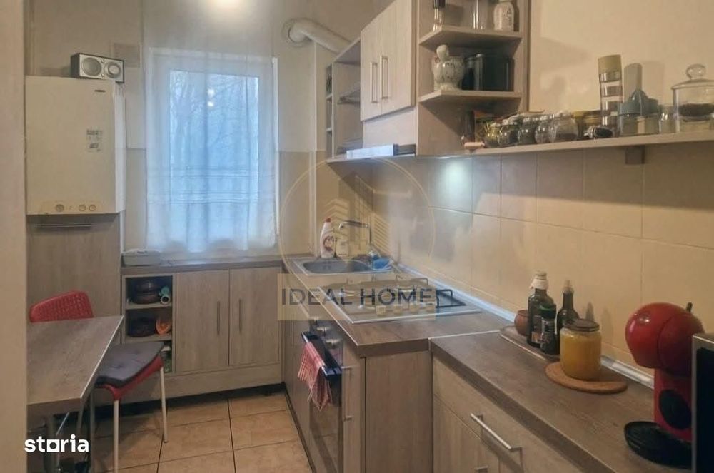 Apartament cu 3 camere etajul 2 Alexandru cel Bun