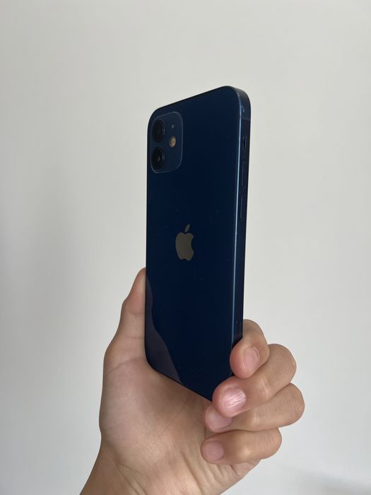 Iphone 12 в хорошем состоянии