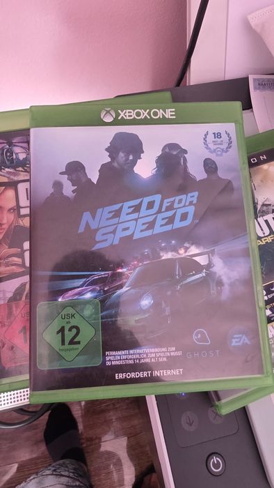 Xbox One S, 12 jocuri, 2 manete