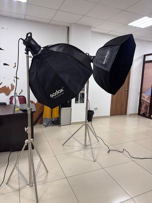 Студийный свет Godox