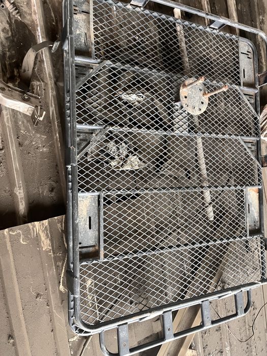 Продам багажник в отличном состоянии!!!