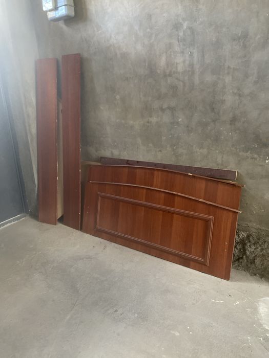 Двухспальный кроват + 1 детский кроват