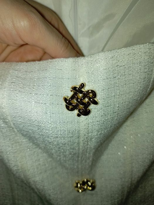 Продаю платье новое