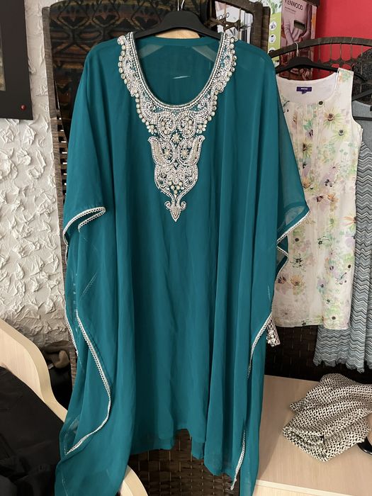 Вещи.Платья,толстовки,юбки ,обувь.