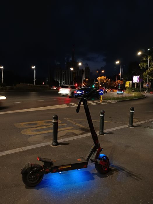 Vând Trotineta electrică G4
