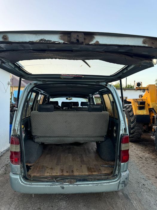 Продам Toyota Hiace