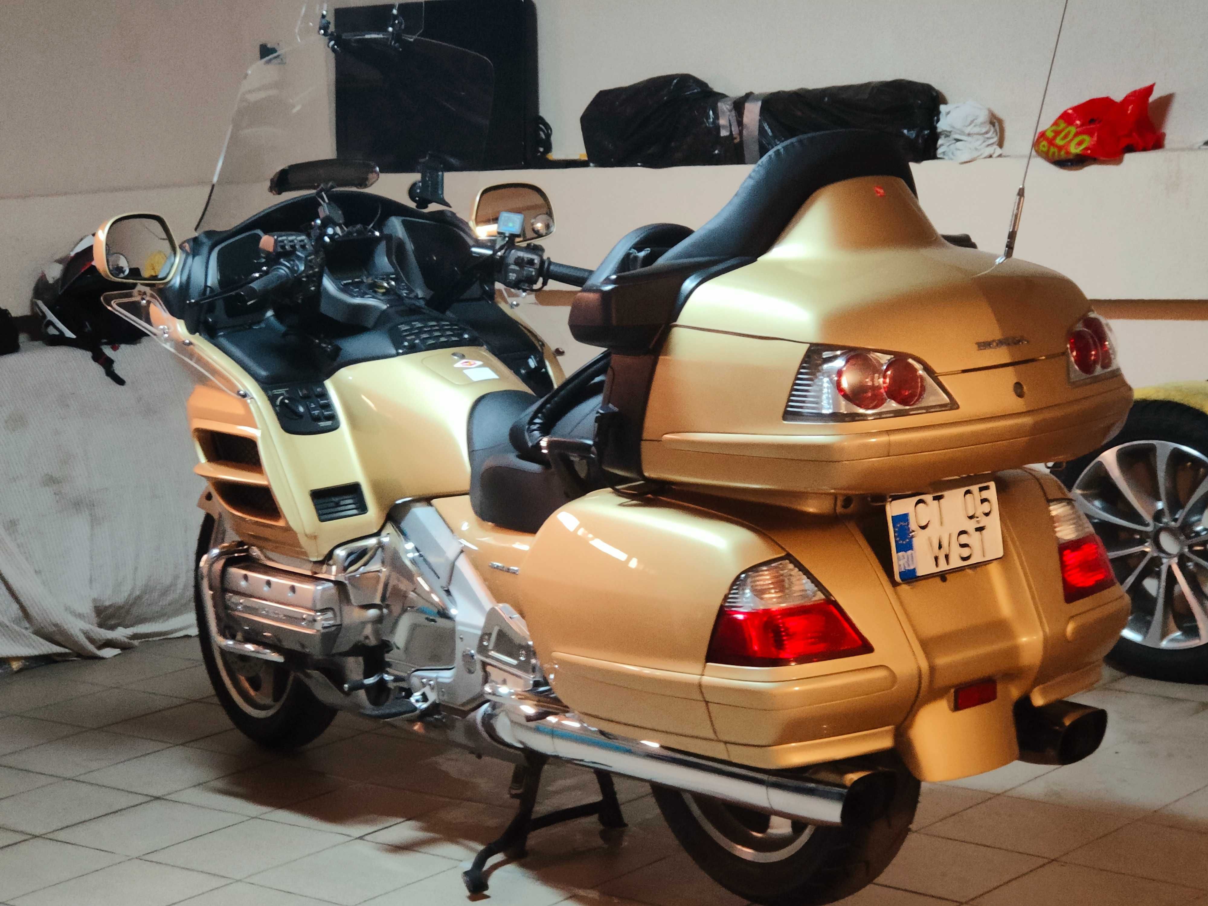 Goldwing store 1800 olx