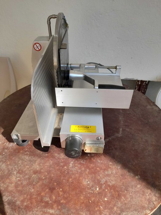 Машина за рязане на колбаси