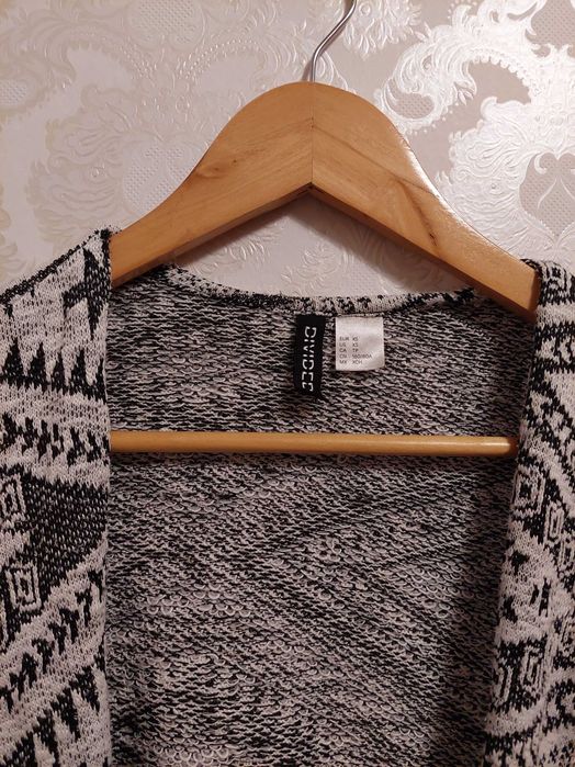 Връхна дреха - H&M черно-бяла