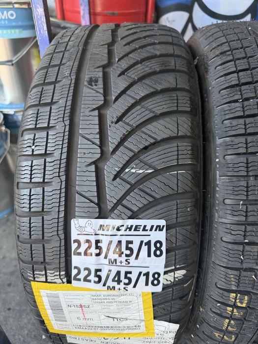 225/45/18 Michelin 95V RSC