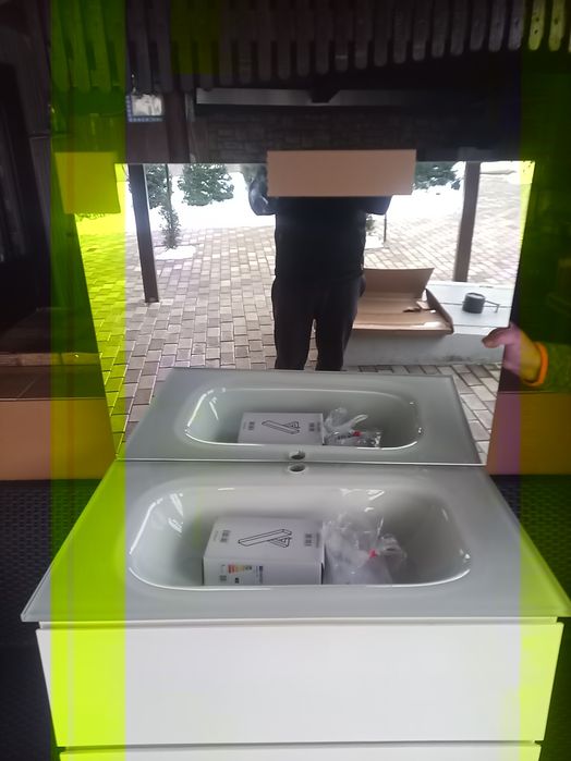 Chiuveta baie si oglinda