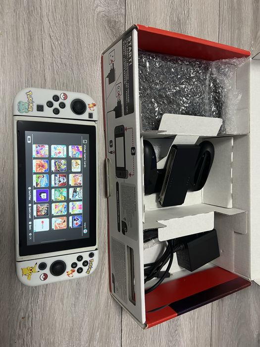 Nintendo Switch v2  cu Pokemon Arceus