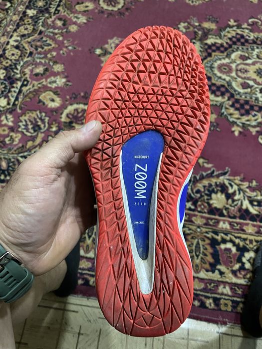 Кросовки для большого тениса )))