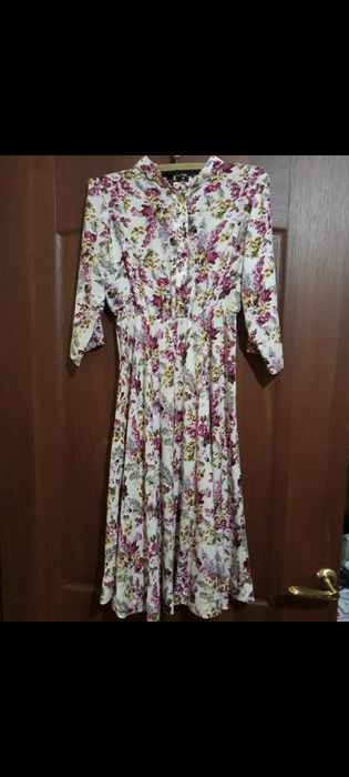 Отдам много Женских Вещей