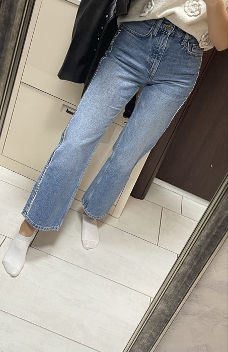 Дънки с капси Манго