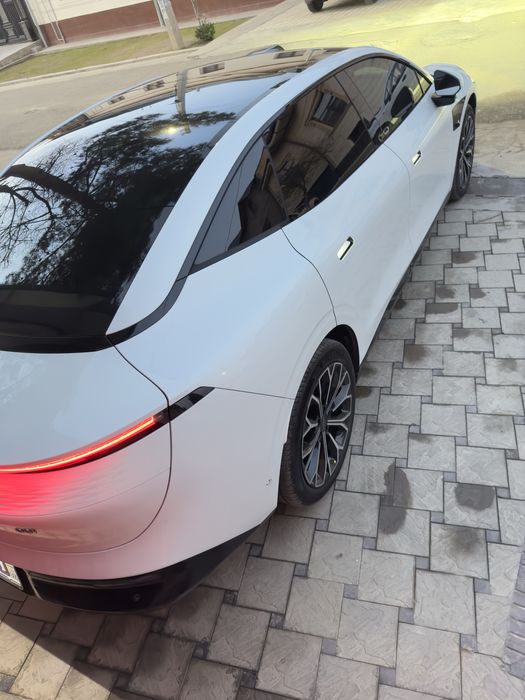 Zeekr 007 688км 2025