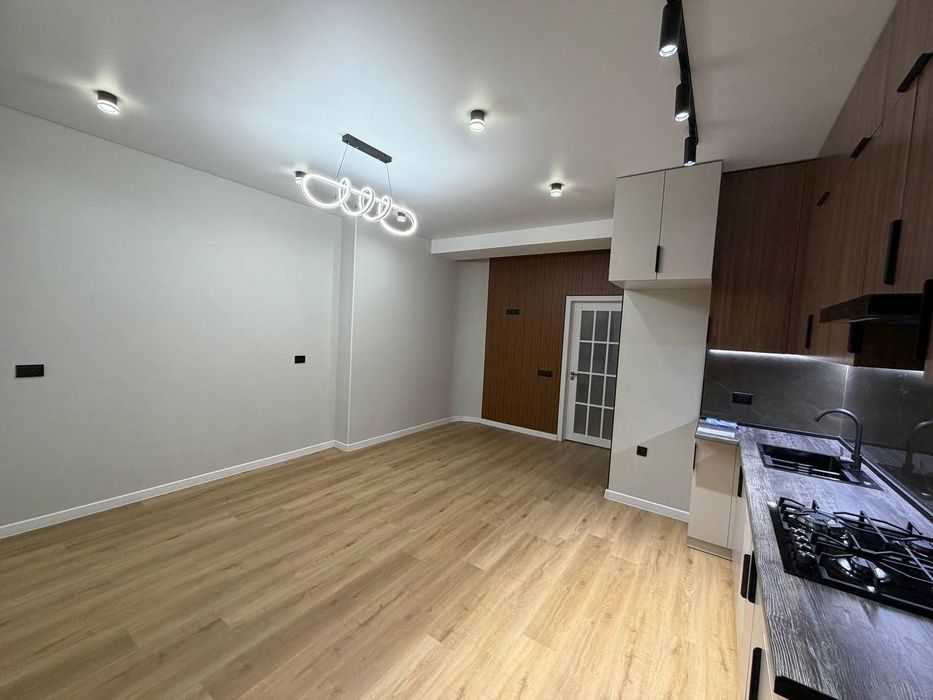 Юабад 13. 1в2/8/8.46м2. Кирпич.