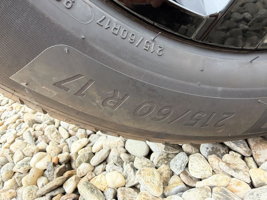 Vand 4 roti-jante aliaj Dacia Duster 2021/2024 215/60/R17