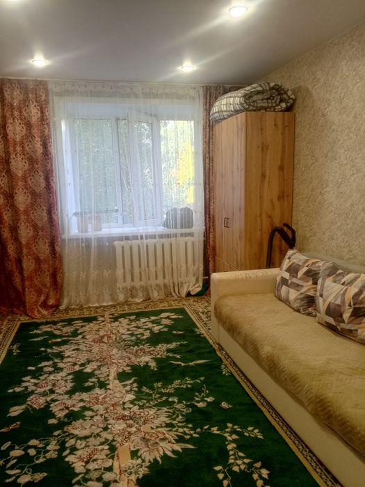 Продам комнату по ул. Камзина-166