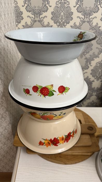 Чашки эмалированные