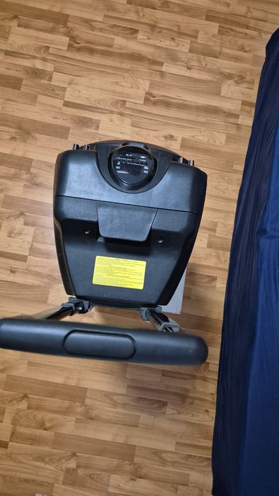 Vand boxa AKAI in stare buna de functionare