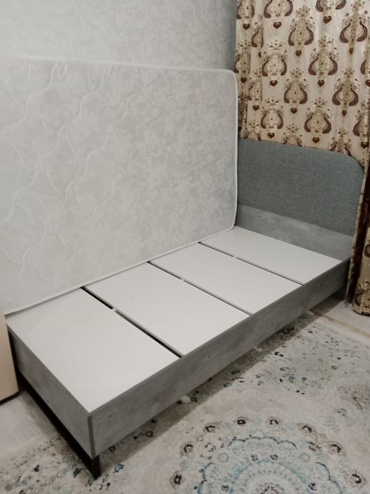Продам кровать новый