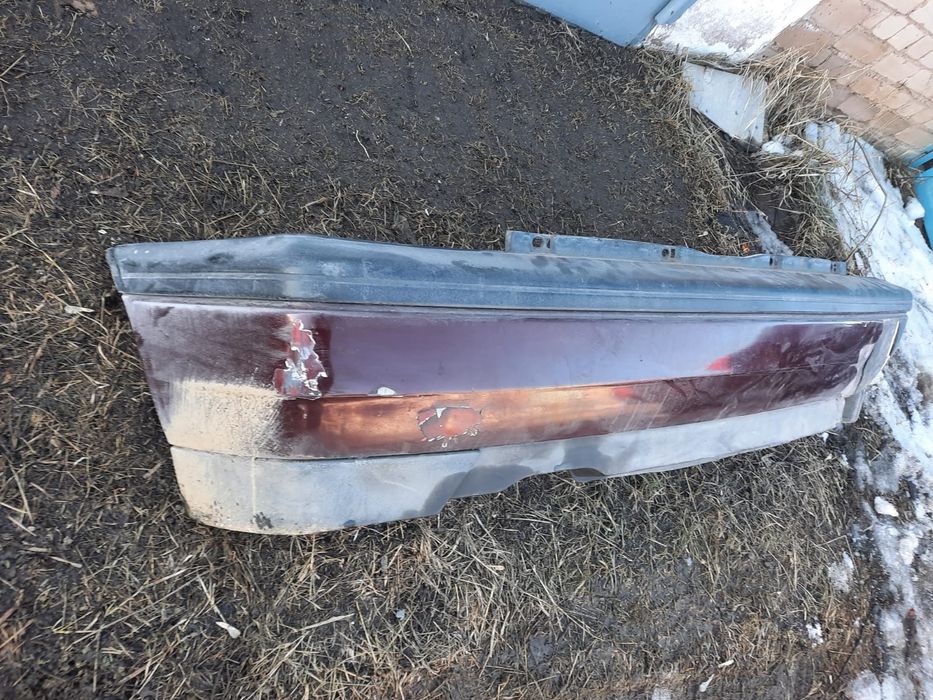 Продам задний бампер vw golf 3