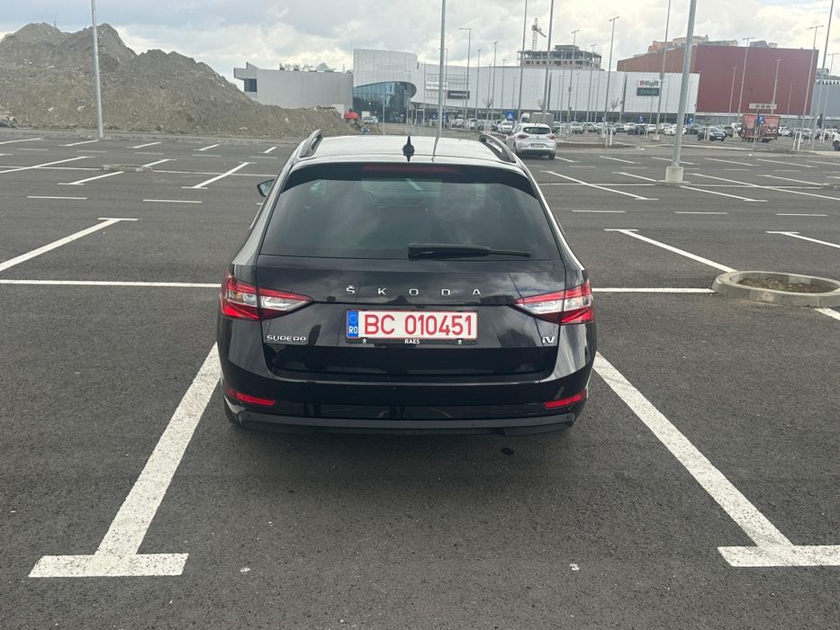 Skoda Superb 1.4 TSI iV PHEV Ambition- Plug în Hybrid 218CP Automata