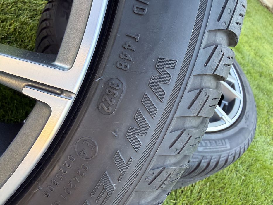 Set roti iarna - jante  cu anvelope 245 40 R18  Audi A5 8jx18 ET25 CB 66.5