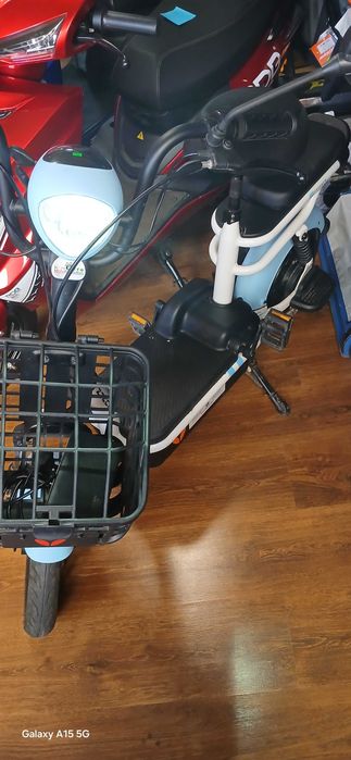 Scuter electric second hand Zt-02 Yadea, cu garantie 3 luni,  nu necesita permis, motor 350W, autonomie apox. 30km