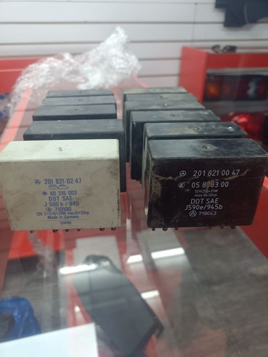 Реле Поворотников Мерседес