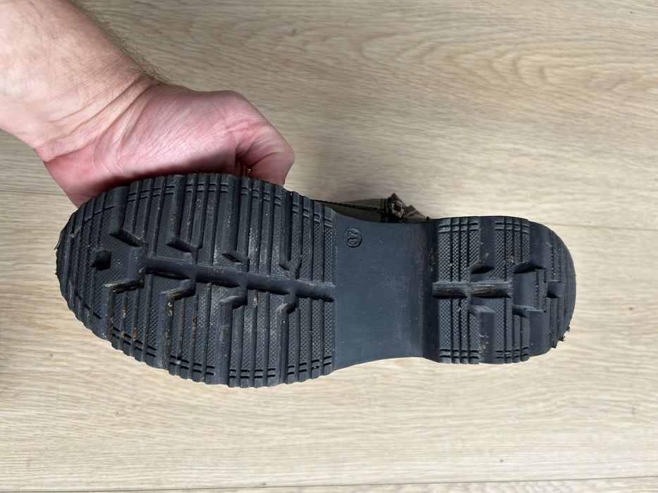 Ghete damă din piele, mărimea 37 – impecabile, ideale pentru sezonul rece