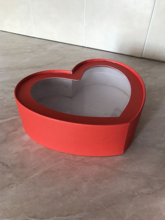 Коробки-сердца из плотного картона