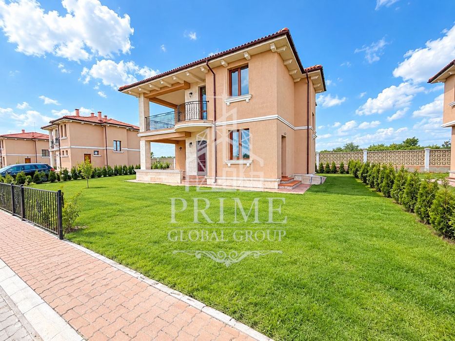 Продава се Къща в Поморие - 217 кв.м за 1291 €/кв.м - Снимка #1