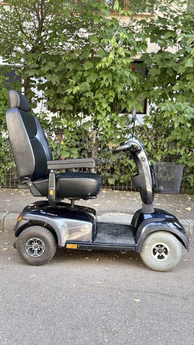 Carut Electric Persoane Handicap Dizabilitati-Scaun Piele-Dimens Mari-