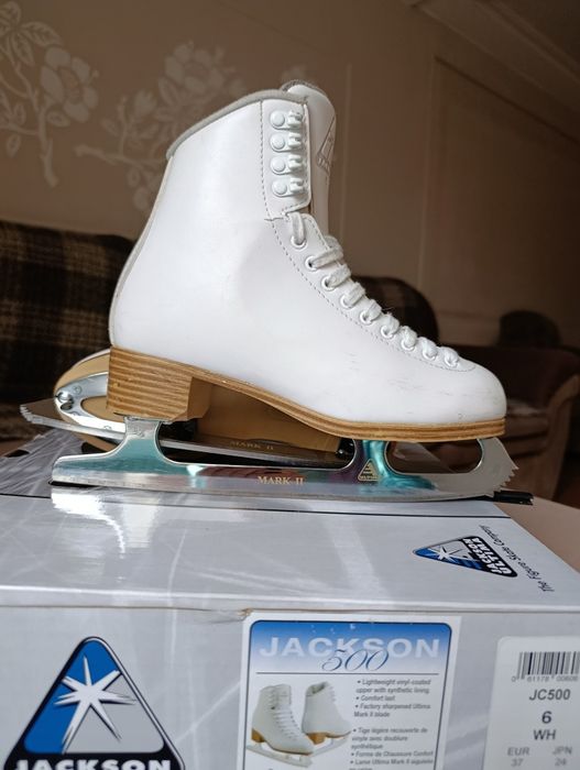 Коньки бренд: Джексон, размер24/37