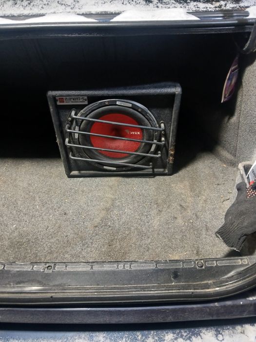 Продам, играет хорошо