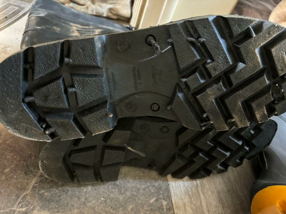 Резин етік, боты ер адамға