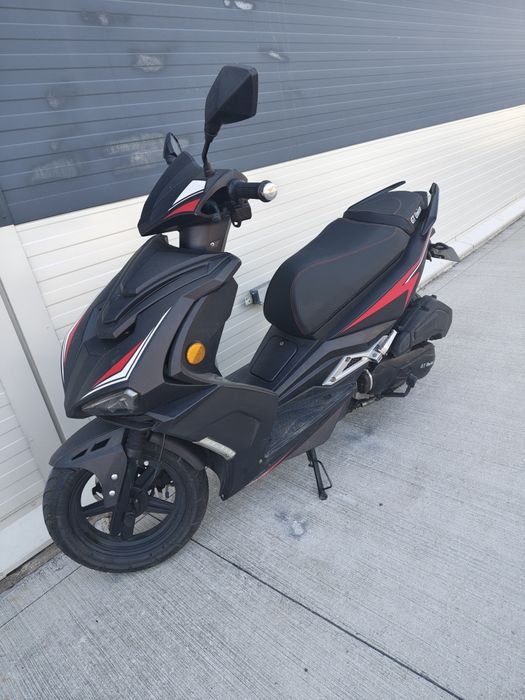Scuter 125  GT Union Streak