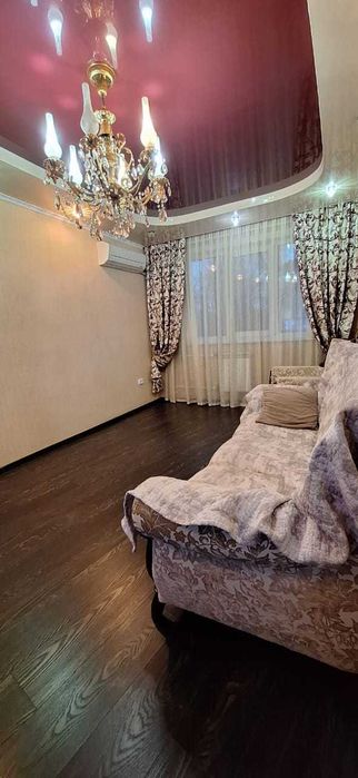 Продам 3ком квартиру 2/5 в р-оне Атлантида