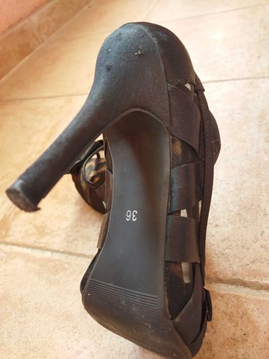 Дамски обувки с ток