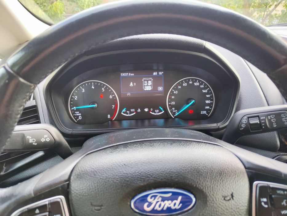 Vând Ford Eco Sport