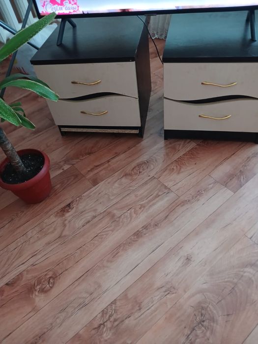 2 Тумбочки прикроватные
