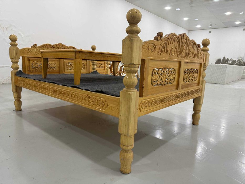 Карават, сўри сотилади 4 комплект бор