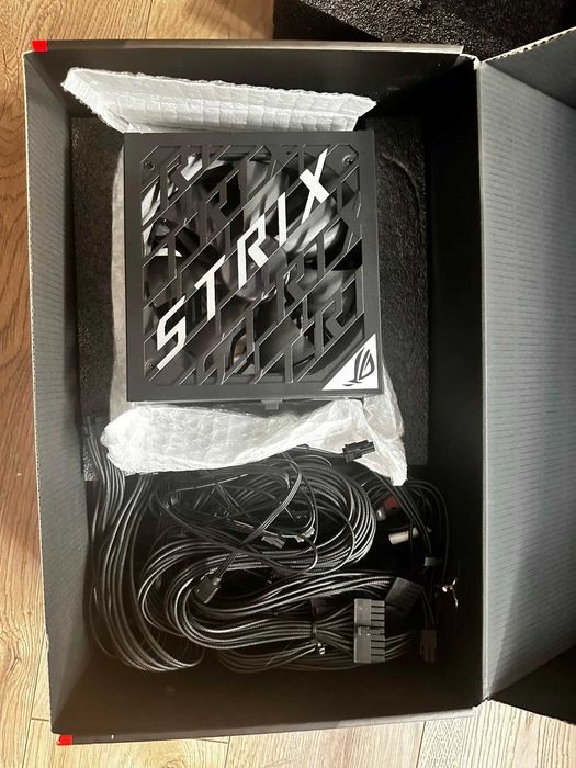 Sursa Asus ROG STRIX 1200W gold aura edition