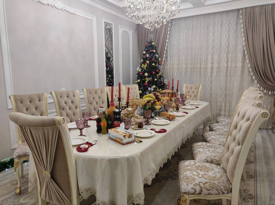 Стол  стулья в комплекте