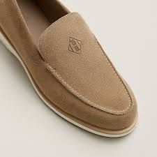 Mocasini Hermès Low Loafer din piele întoarsă in Nuanta Bej Sable cu detaliu iconic „H Diamant” ! Originali !